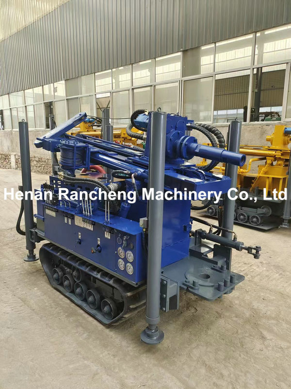 เครื่องเจาะบ่อน้ําขนาดเล็กขนาด 180 เมตรที่มีพลังงาน 77.3KW YuChai Engine สําหรับเจาะรู