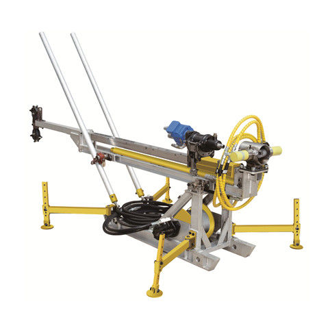 30m / 100m / 200m Core Drilling Rig 23.5KW ไฮดรอลิก เครื่องเจาะบ่อน้ําขนาดเล็ก
