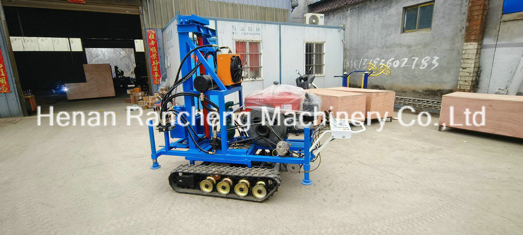 การใช้งานง่าย RCS200C ยาง Crawler พกพาเครื่องเจาะด้วยความลึก 150m กว้าง 450mm