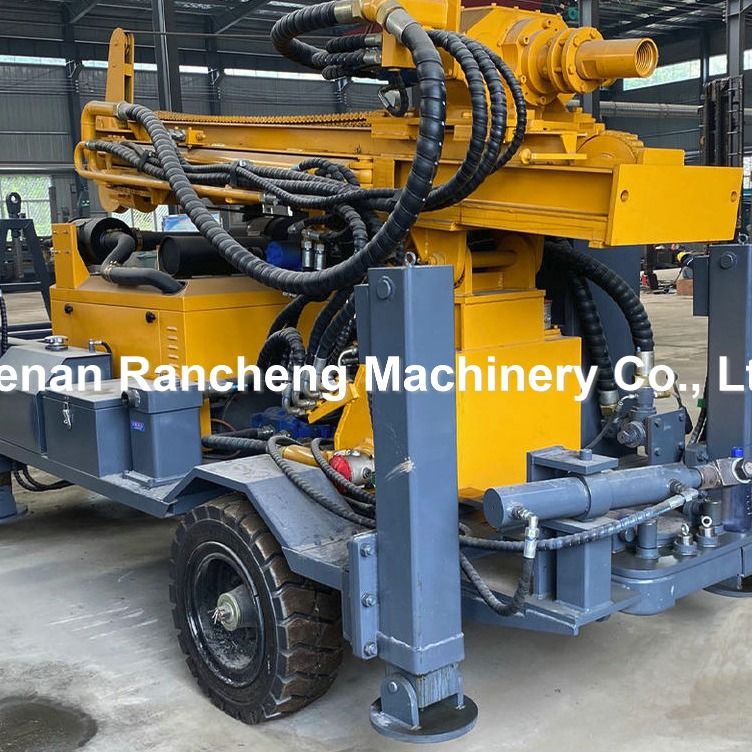 220m 65KW Quanchai เครื่องยนต์ ล้อติดตั้งเครื่องเจาะบ่อน้ํา ด้วยแรงยก 13T