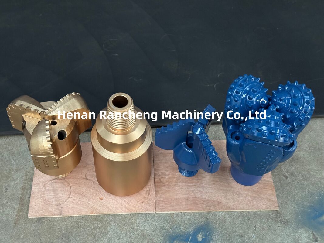 ความลึก 300 เมตร ช่องน้ํา แบบขบวนเครื่องเจาะ 85KW Yuchai Engine