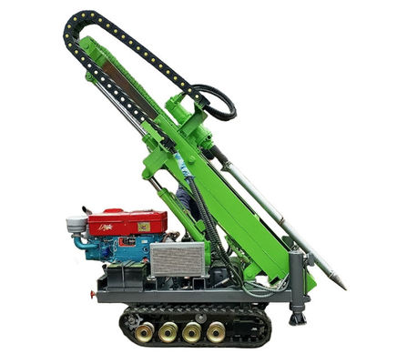 รถยางขบวนการติดตั้งพานแสงอาทิตย์ 25HP เครื่องยนต์ดีเซล ความลึกของพาน 30m