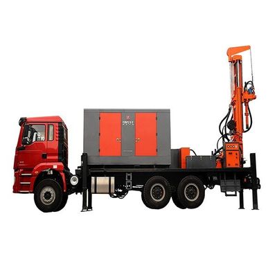 ความลึกการเจาะ 200m เครื่องเจาะบ่อน้ํา 118HP Cummins 115 - 350mm Bore Dia