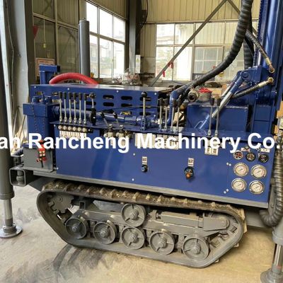 อัตราการทํางานสูง Yuchai ความลึกการเจาะ 180m RCF180S เครื่องเจาะบ่อน้ําขนาดเล็ก
